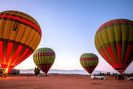Experience the Thrill of a Hot Air Balloon Ride